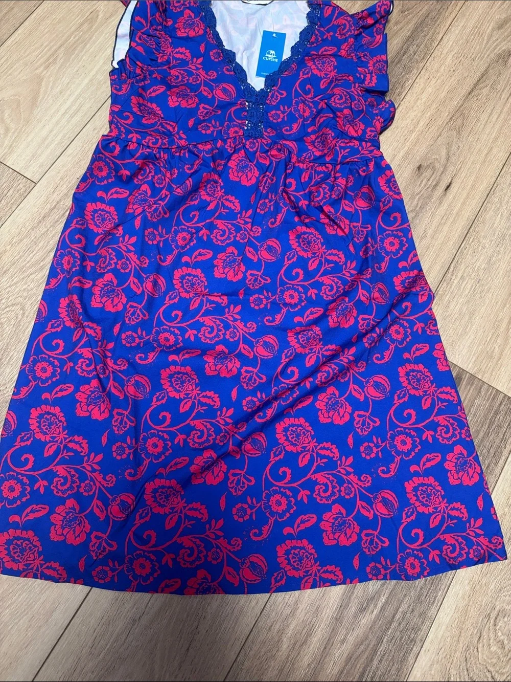Cupshe NWT S royal blue & fuscia Floral ruffle sleeve crochet neck mini coverup